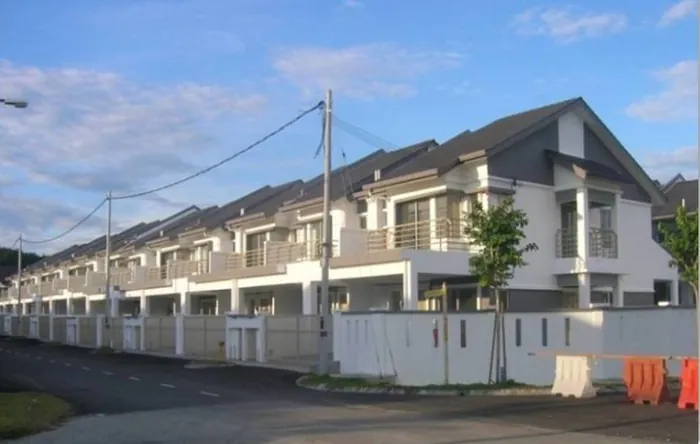 01. Taman Tanjung 22’ x 70’ (92 unit) 1